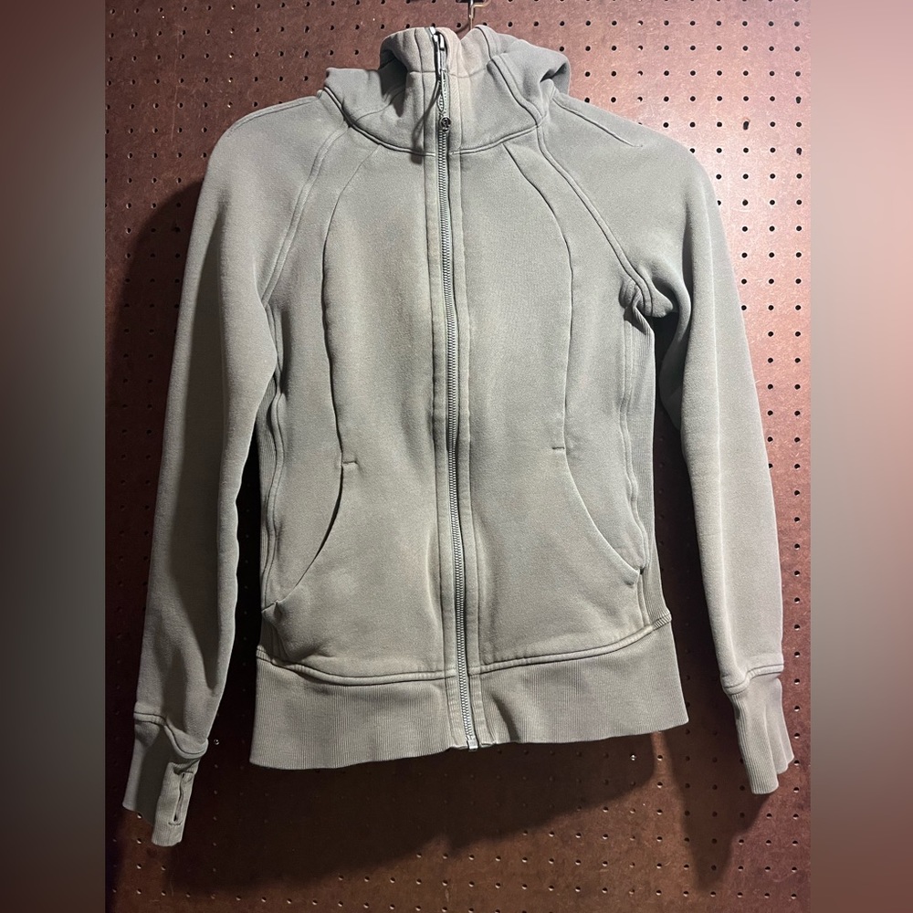 Lululemon Scuba Hoodie Size 4